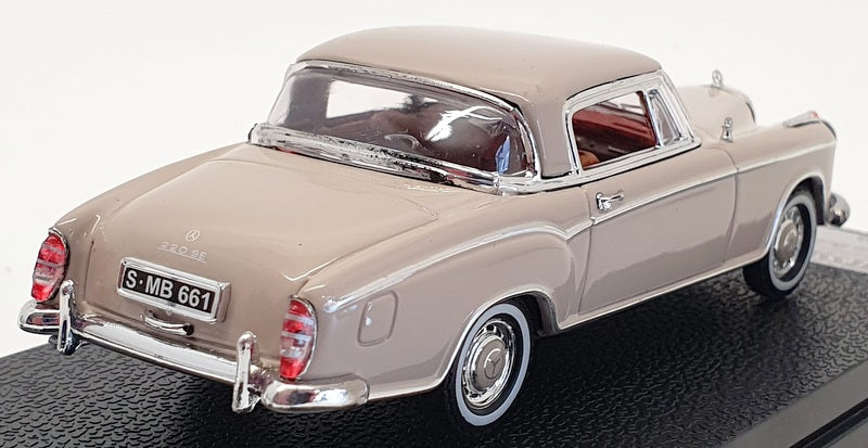 Vitesse 1/43 Scale Model 28661 - Mercedes Benz 220 SE Coupe - Cream