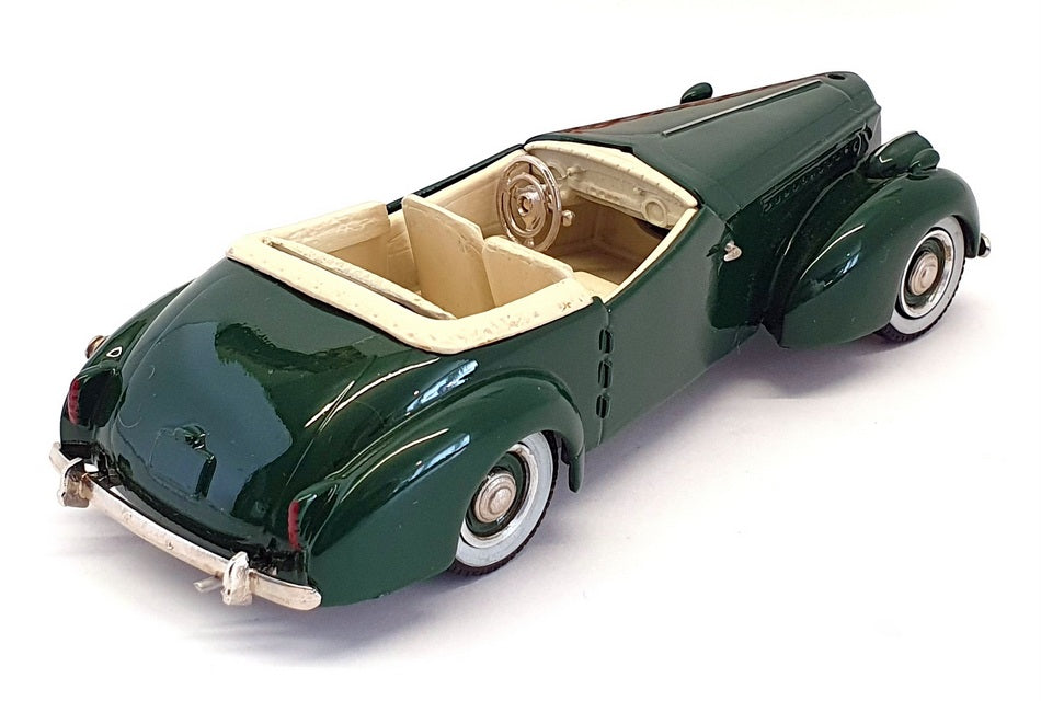 Western Models 1/43 Scale WMS31X - 1940 Packard Darrin Open - Green