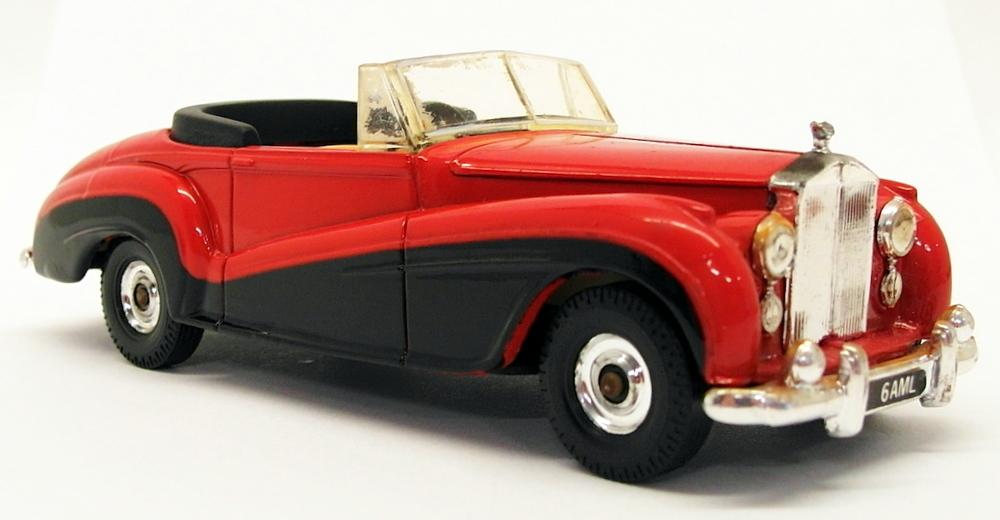 Corgi 13cm Long Diecast 814 - 1952 Rolls Royce Silver Dawn - Red/Black