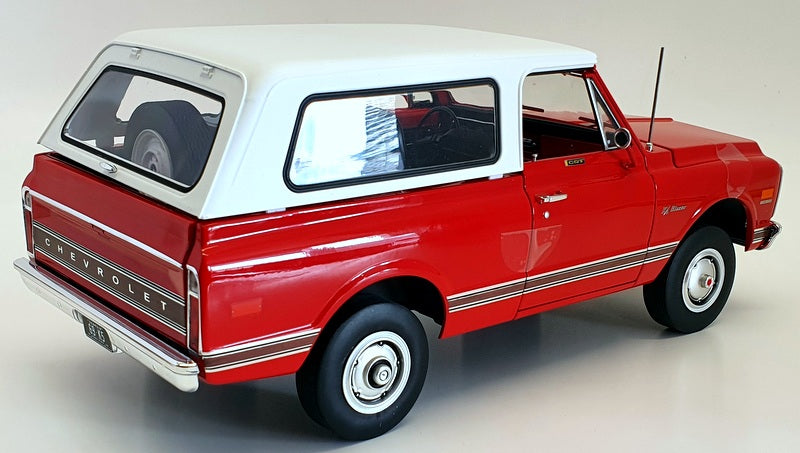 ACME 1/18 Scale A1807701 - 1969 Chevrolet K5 Blazer - Red