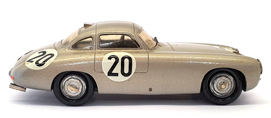 Starter 1/43 Scale Built Kit ST20M - Mercedes Benz 300 SL - #20 Silver