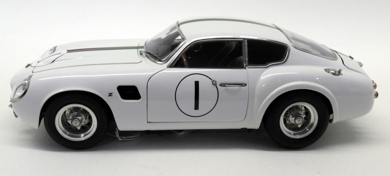 CMC 1/18 Scale Diecast - M-139 Aston Martin DB4 GT Zagato Le Mans 1961 #1