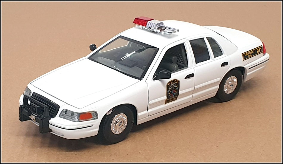 Classic Metal Works 1/24 Scale 191022F - Ford Crown Victoria Police - Montgomery