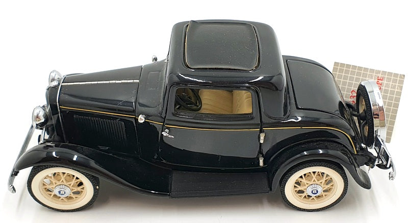 Franklin Mint 1/24 Scale B11TQ11 - 1932 Ford Deuce Coupe - Black