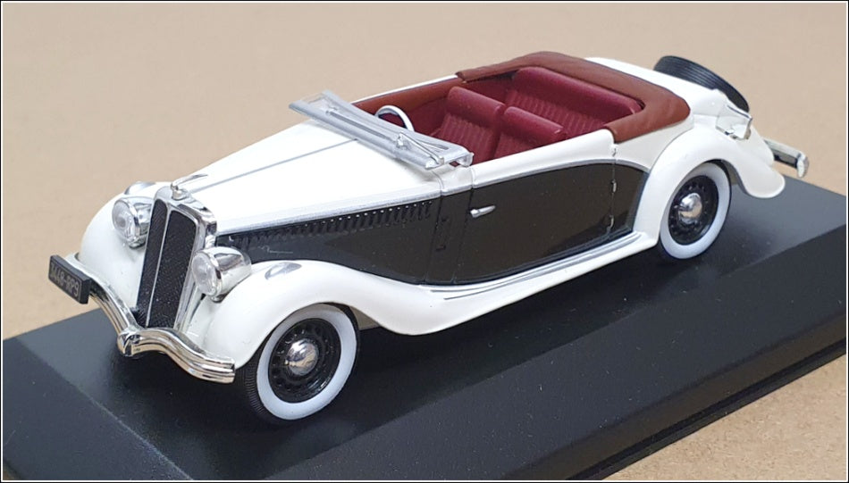 Altaya 1/43 Scale Diecast AT211122 - 1938 Salmson S4-E - White/Black