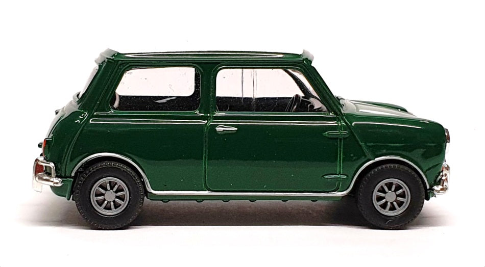 Vanguards 1/43 Scale Diecast VA25002 - Mini Cooper - Green/White