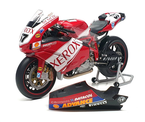 Minichamps 1/12 Scale 122 070257 - Ducati 999F07 Motorbike WSB 2007 - L. Lanzi