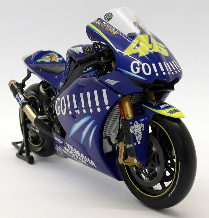 Minichamps 1/12 Scale Diecast 122 043046 Yamaha YZR-M1 Moto GP 2004 Rossi  GO!!!!