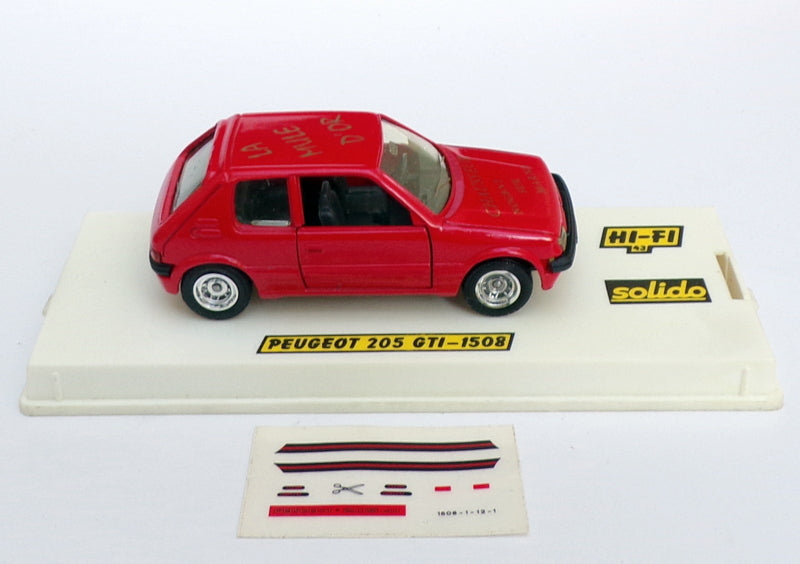 Solido 1/43 Scale Model Car 1508 - Peugeot 205 GTI - Red