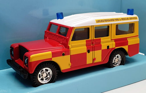 Corgi 12cm Long Diecast 57905 - Land Rover - Leicestershire Fire & Rescue