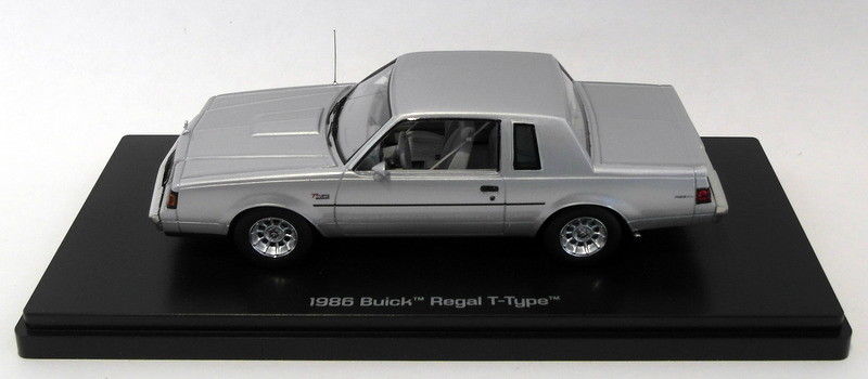 Auto World 1/43 Scale Resin AWR1138/06 - 1986 Buick Regal T-Type - Silver