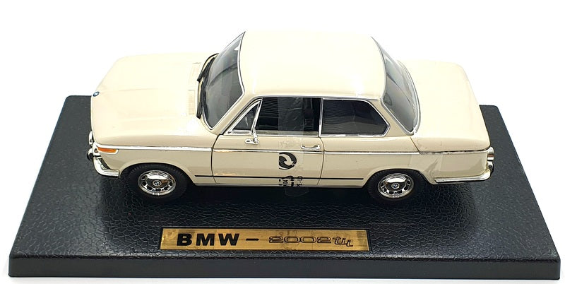 Anson 1/18 Scale Model Car 30386 - BMW 2002 TII - White — R.M.Toys Ltd